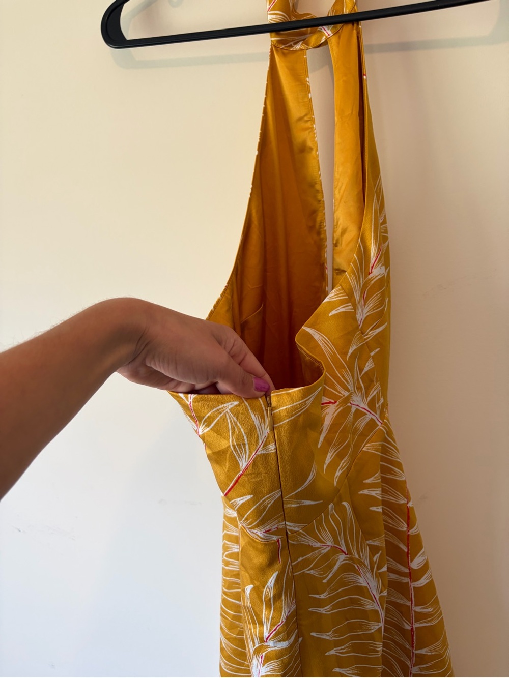 Camila Coelho Antonia Mini Dress in Gold Tropical - Picture 11 of 12